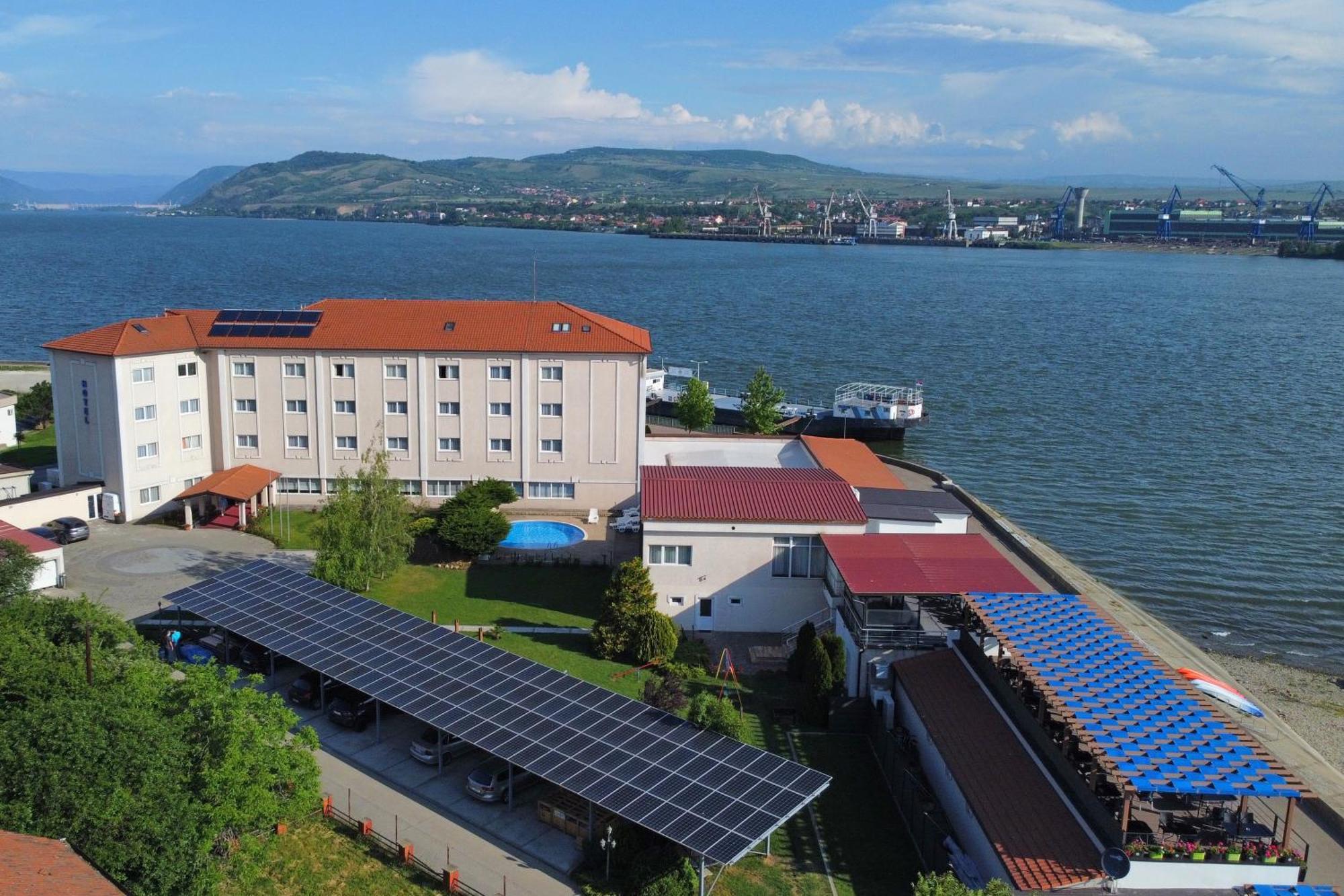 Hotel Aquastar Danube Kladovo Luaran gambar
