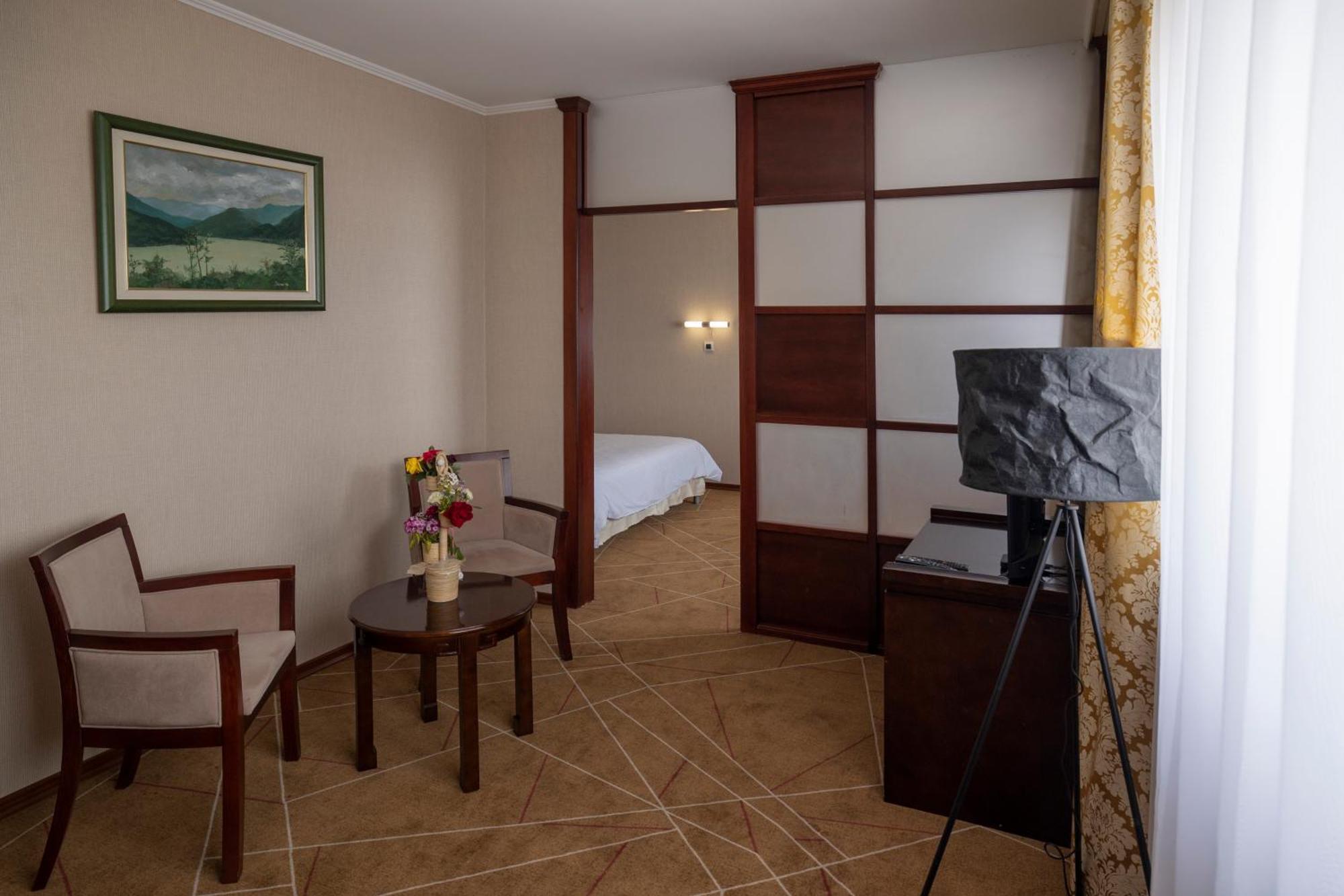 Hotel Aquastar Danube Kladovo Luaran gambar