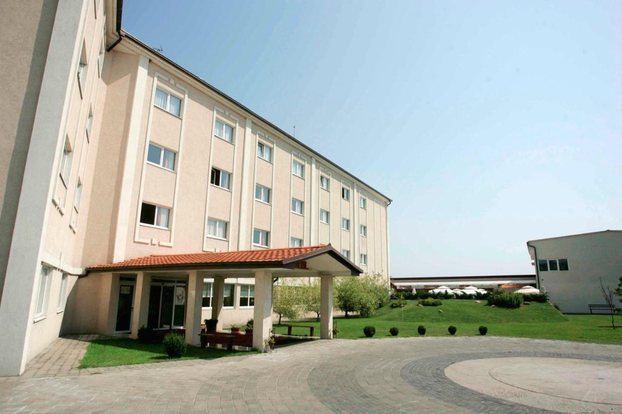 Hotel Aquastar Danube Kladovo Luaran gambar